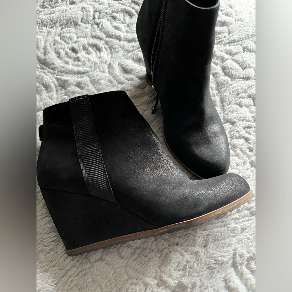 Linea Paolo Wedge Booties
